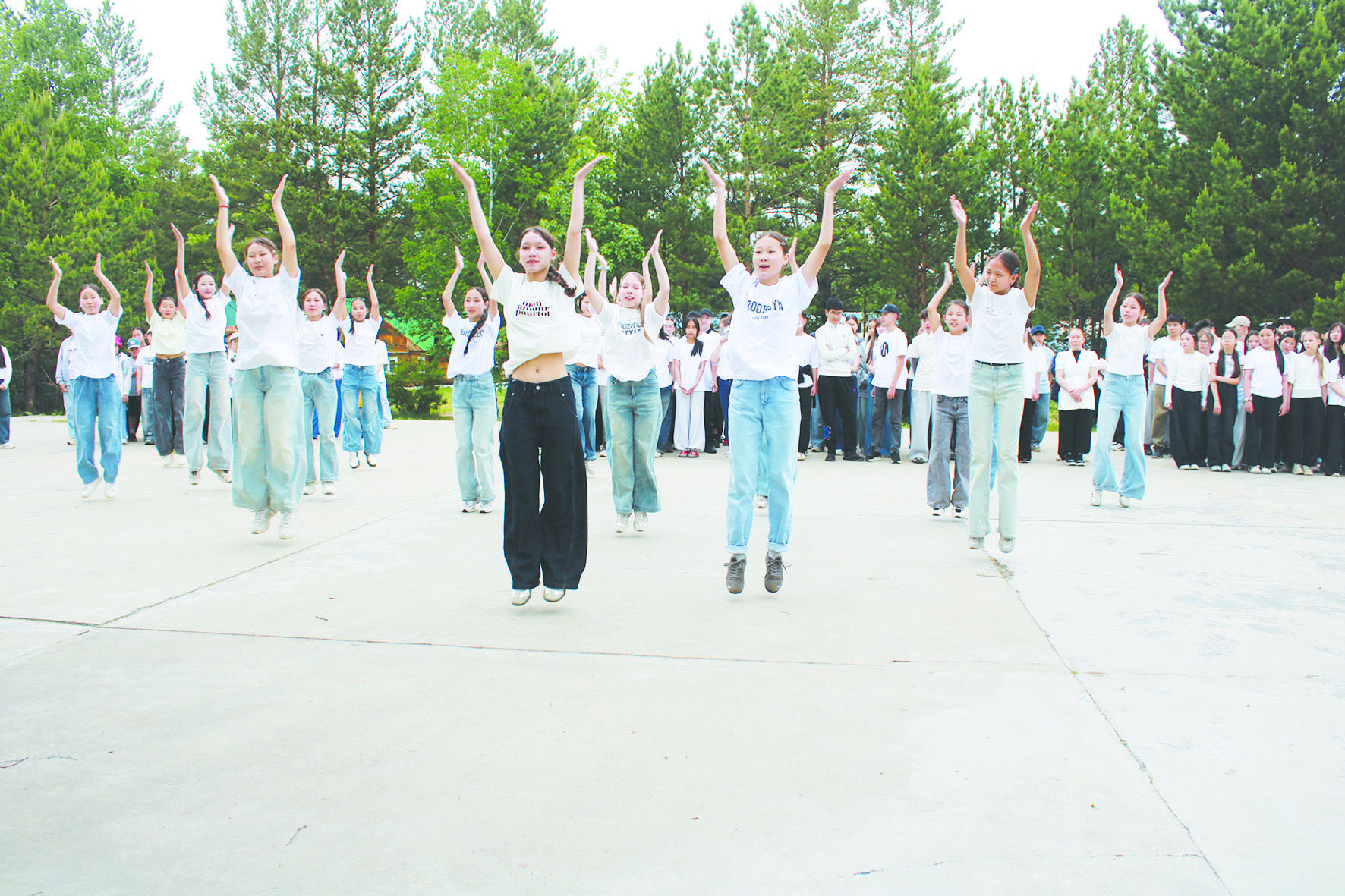 Нээлгын үедэ.